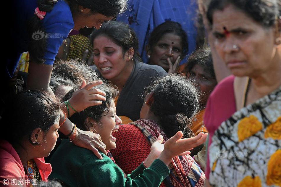 玄幻修真手游《天域蒼穹》今日正式首發(fā)