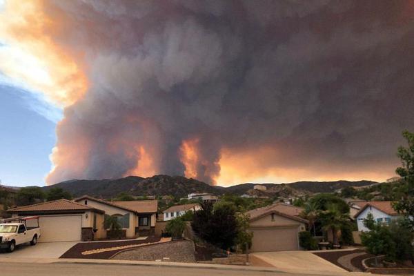 組團(tuán)大戰(zhàn)蛇界 《瘋狂貪吃蛇》團(tuán)戰(zhàn)模式趣味十足