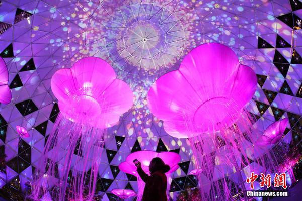 《我在大清當(dāng)皇帝》新服開(kāi)啟予一世芳華[圖]