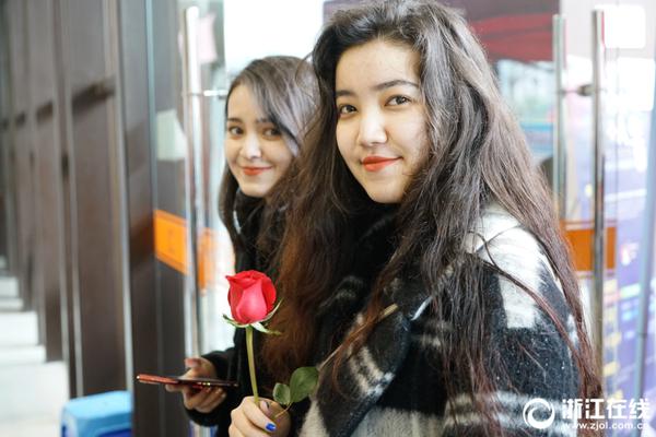 戰(zhàn)力沸騰 《時(shí)空獵人》新區(qū)域戰(zhàn)出新感覺(jué)